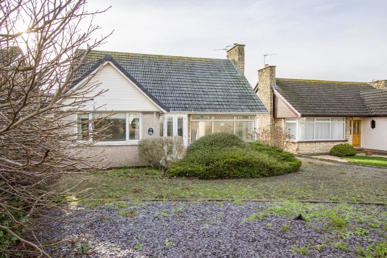 Minehead Avenue, Sully