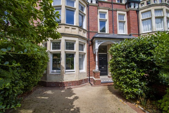 Victoria Square, Penarth