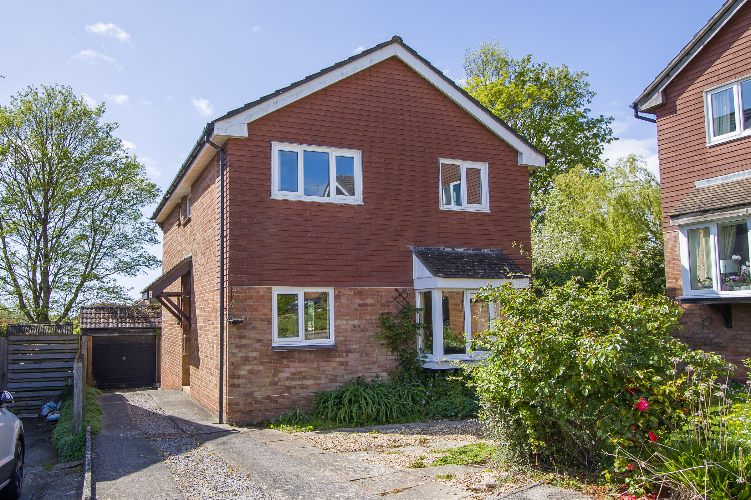 Grimson Close, Sully