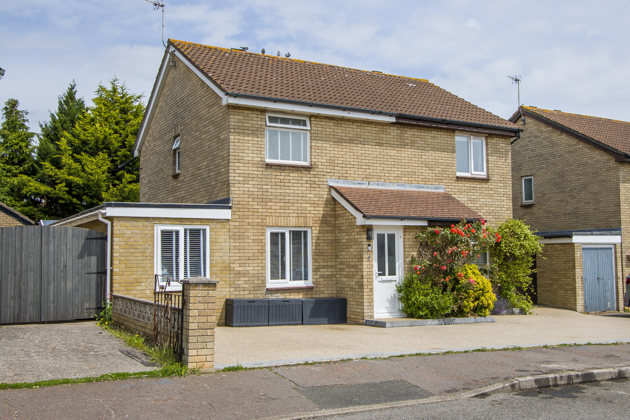 Arlington Road, Sully